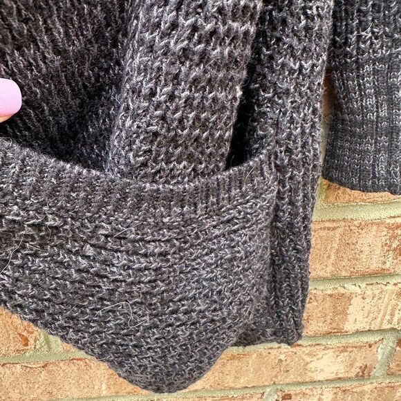 Women's Gray Open-Front Sweater - Picture 5 of 8
